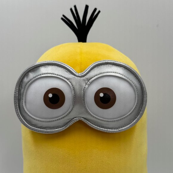 Universal Studios Park Exclusive Despicable Me Minion Kevin Plush 14in NWT Toy - Picture 2 of 11